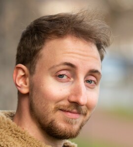 Die Stimmen von Saga Storify 69 Paul Schoen 270x300 1