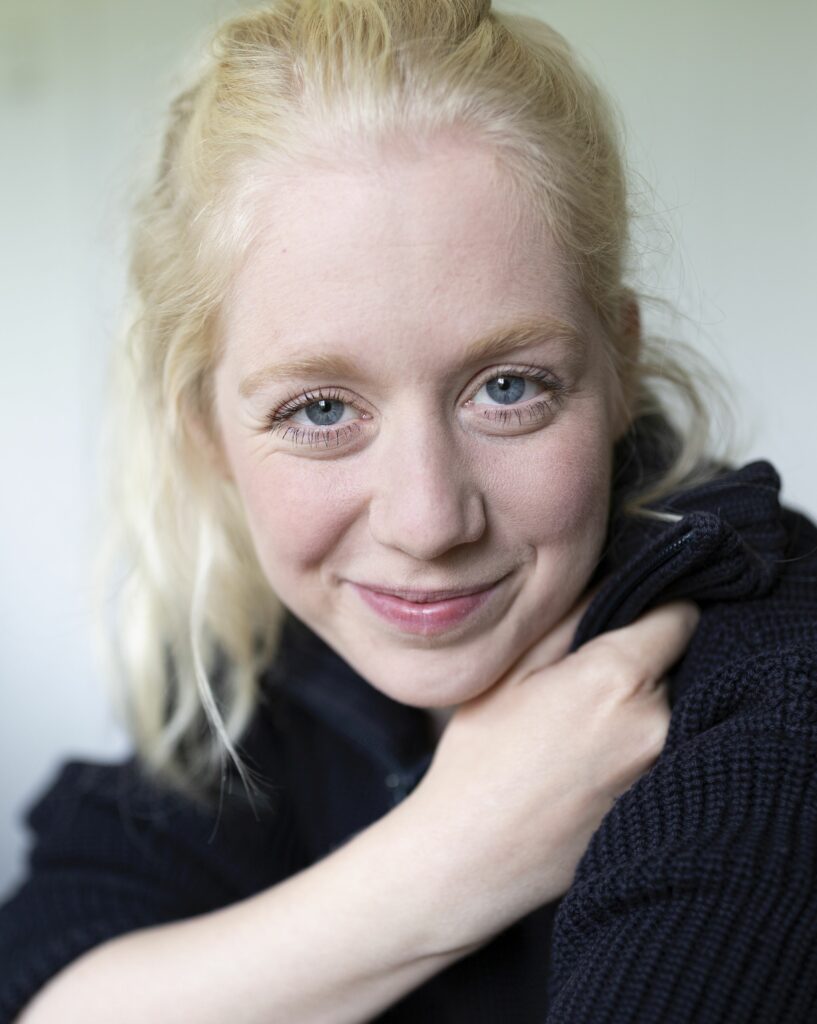 Die Stimmen von Saga Storify 76 Stefanie Darnesa